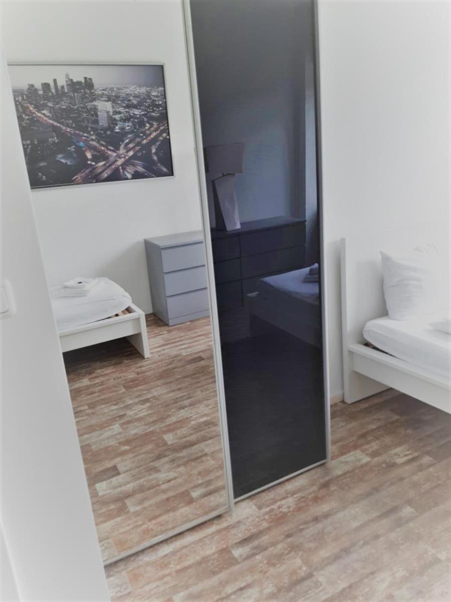 Mehrbett-Apartment 6 Citynah, Einfache Ausstattung Hamburg-Harburg Buitenkant foto