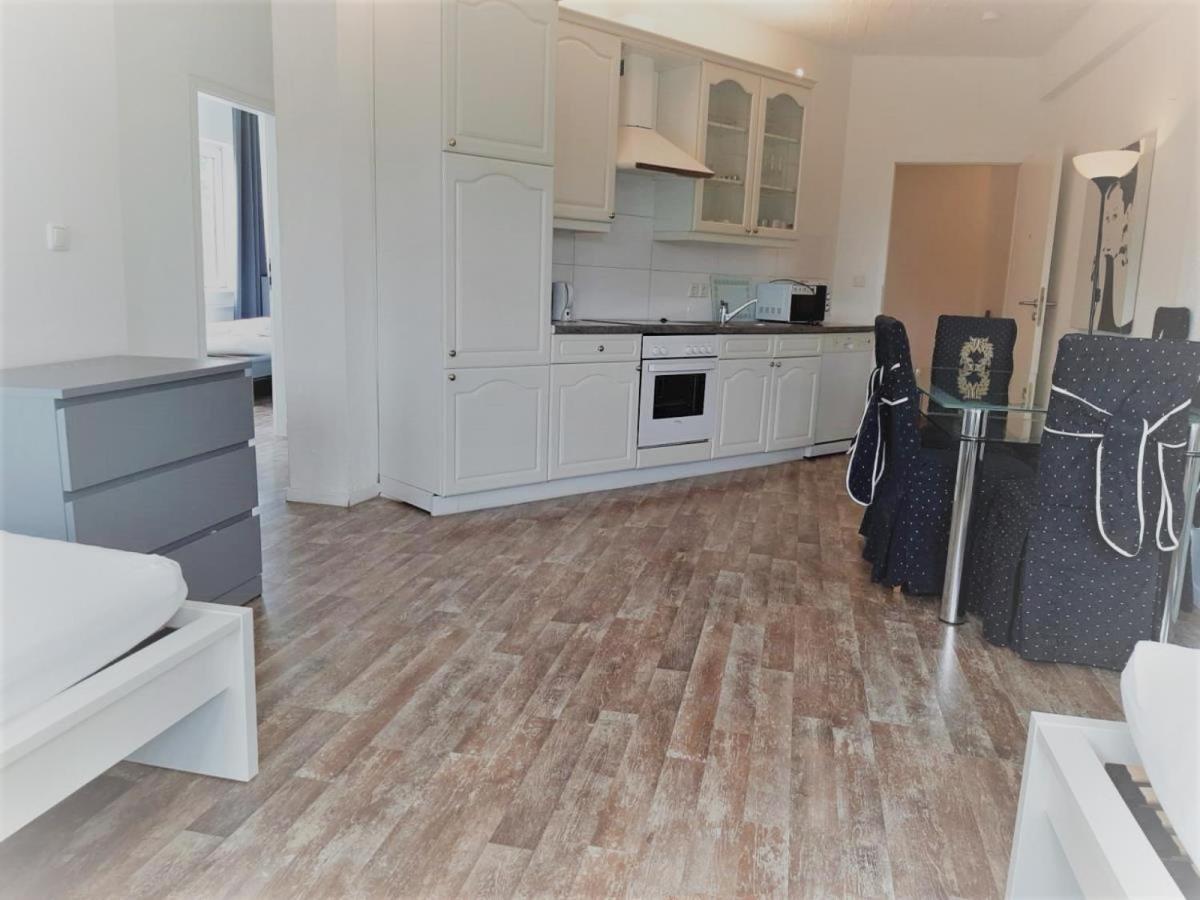 Mehrbett-Apartment 6 Citynah, Einfache Ausstattung Hamburg-Harburg Buitenkant foto